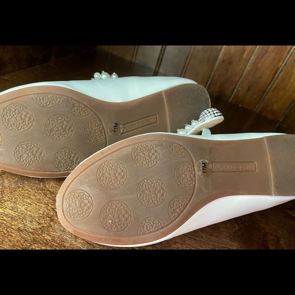 Vince Camuto Dress Shoes with Pearls - Picture 3 of 3